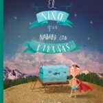 Portada del libro El niño que nadaba con pirañas de David Almond, una novela de aventuras catalogada en la categoría de literatura infantil publicada por el Fondo de Cultura Económica.
